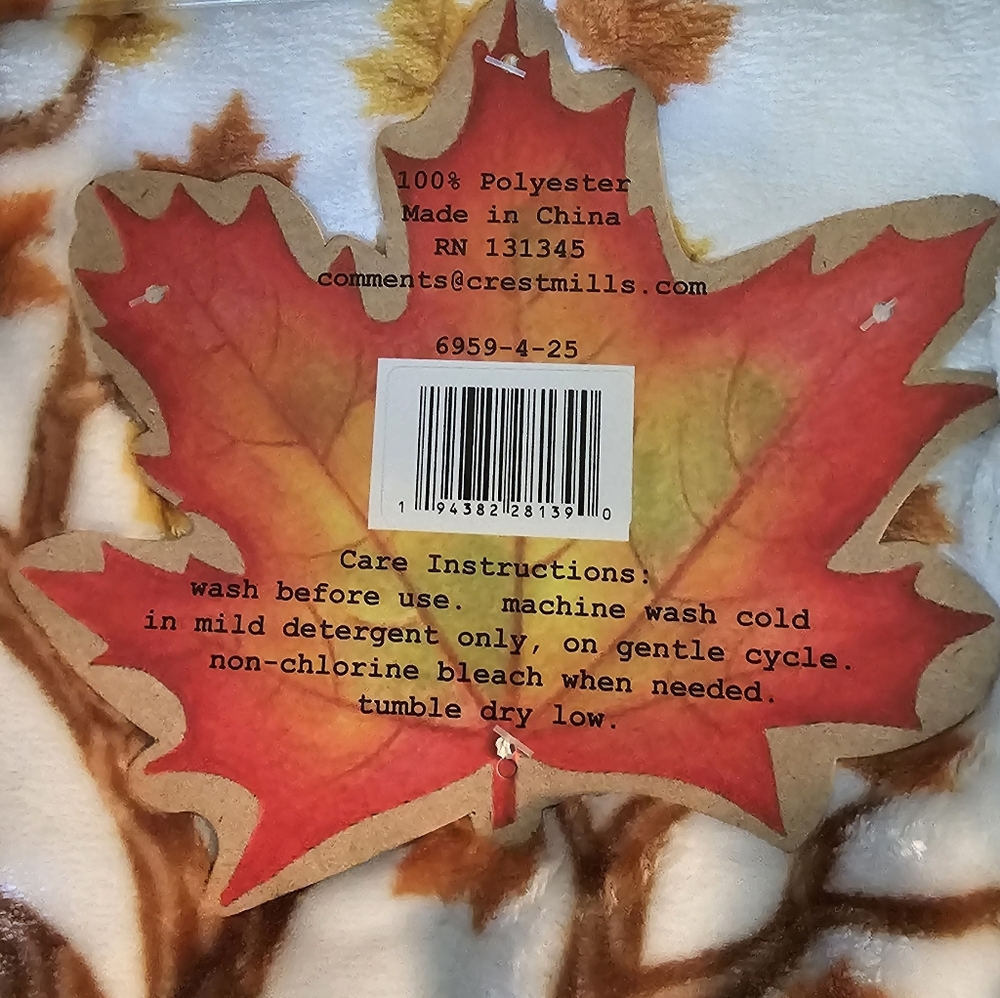 Autumn Themed Children's Plush Hooded Blanket - Picture 4 of 9